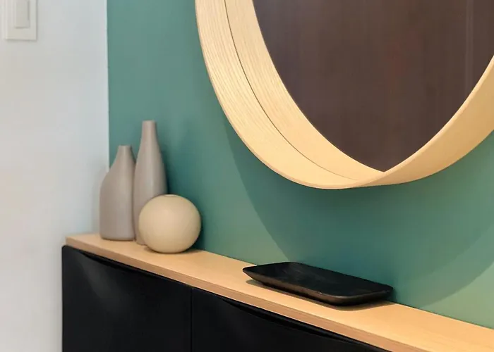 Apartment Spacious 1br With 300mbps Internet Near High Street Bgc Manila