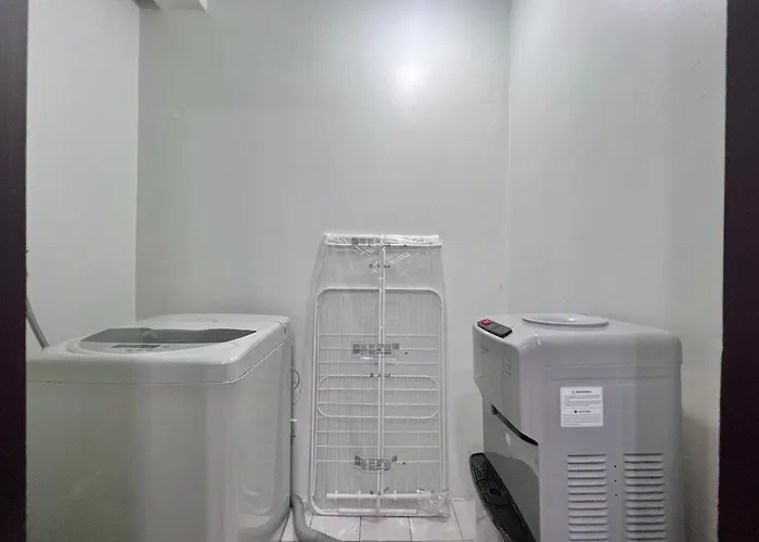 Spacious 1br With 300mbps Internet Near High Street Bgc