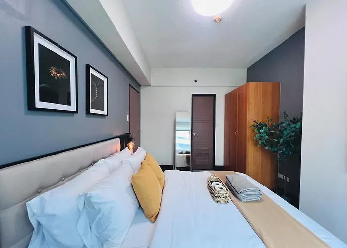 Spacious 1br With 300mbps Internet Near High Street Bgc * Manila