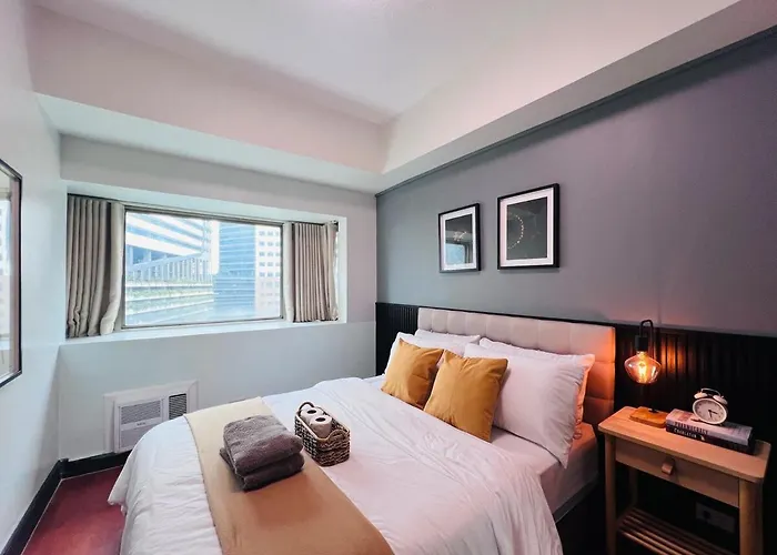 Apartment Spacious 1br With 300mbps Internet Near High Street Bgc Manila