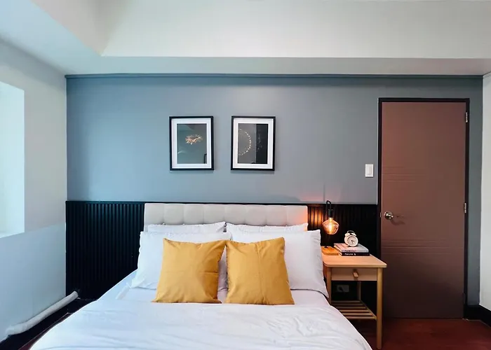Apartment Spacious 1br With 300mbps Internet Near High Street Bgc *
