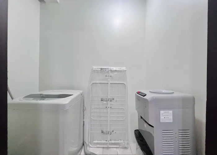Apartment Spacious 1br With 300mbps Internet Near High Street Bgc *