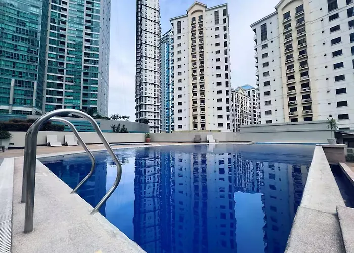 Apartment Spacious 1br With 300mbps Internet Near High Street Bgc Manila