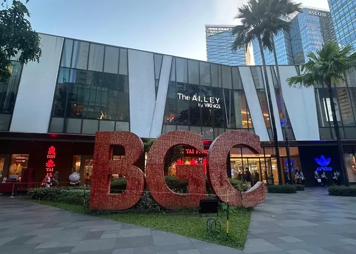 Spacious 1br With 300mbps Internet Near High Street Bgc Manila