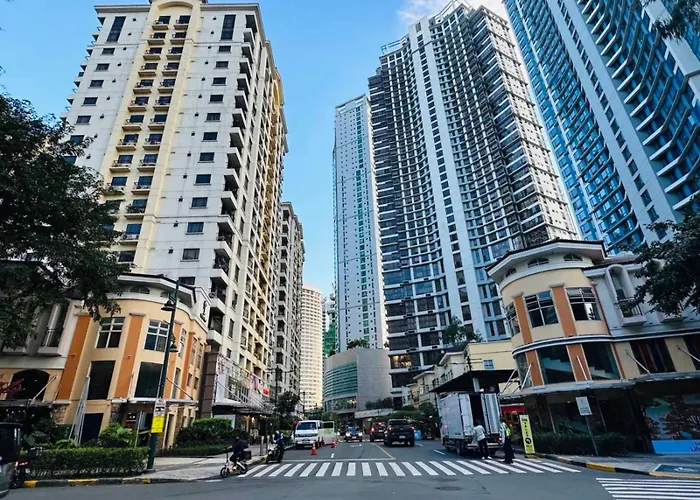Spacious 1br With 300mbps Internet Near High Street Bgc Apartment